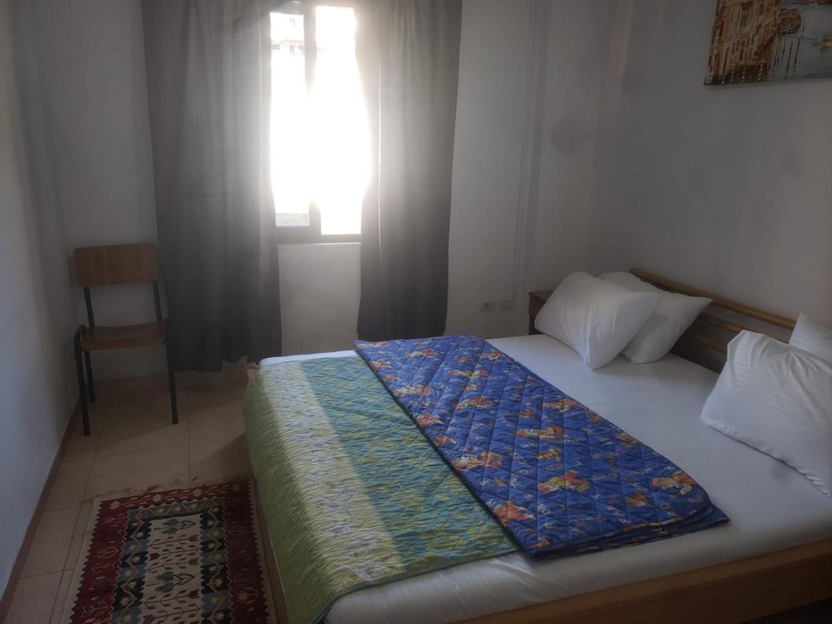 טיראנה Hostel Split Rock מראה חיצוני תמונה