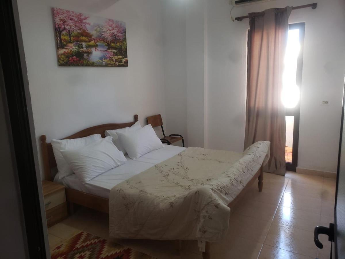 טיראנה Hostel Split Rock מראה חיצוני תמונה
