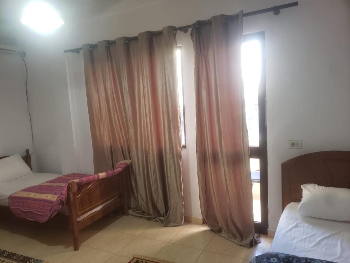 טיראנה Hostel Split Rock מראה חיצוני תמונה