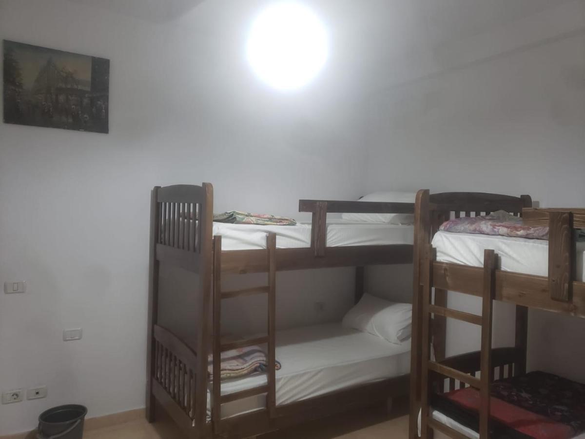 טיראנה Hostel Split Rock מראה חיצוני תמונה