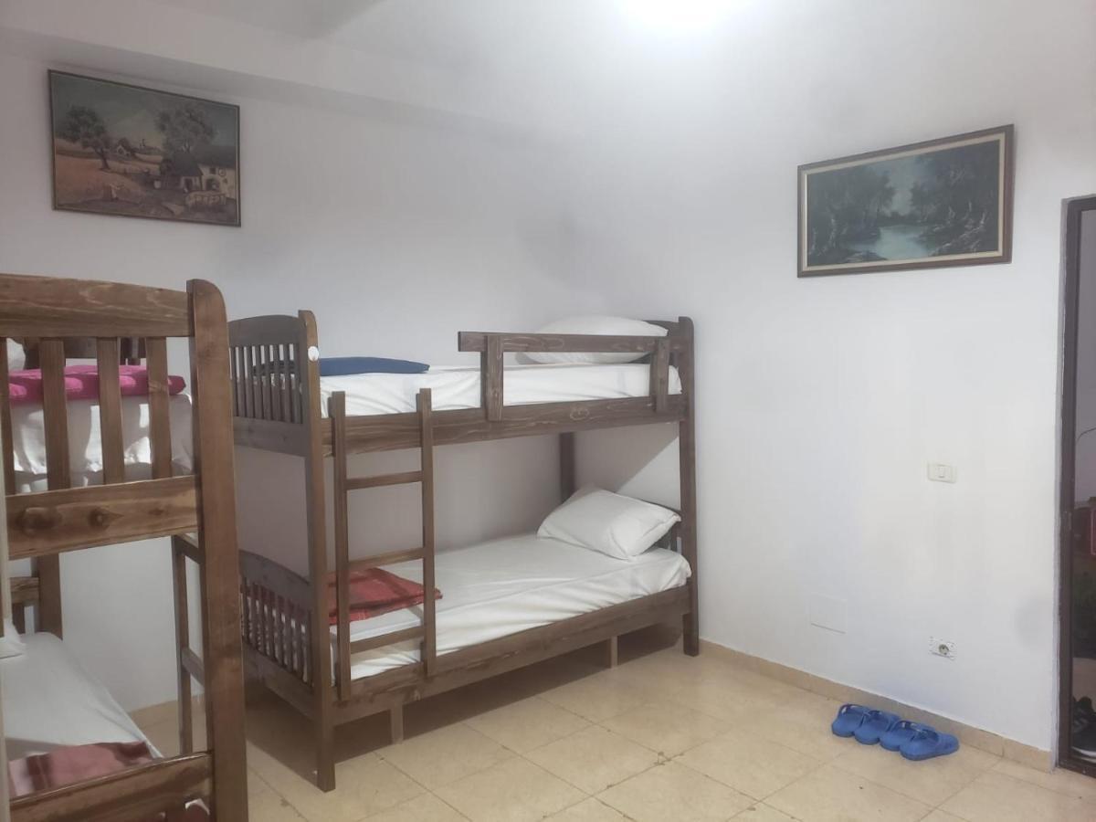 טיראנה Hostel Split Rock מראה חיצוני תמונה