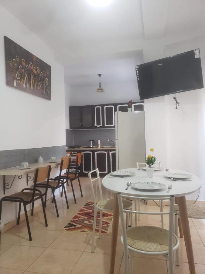טיראנה Hostel Split Rock מראה חיצוני תמונה