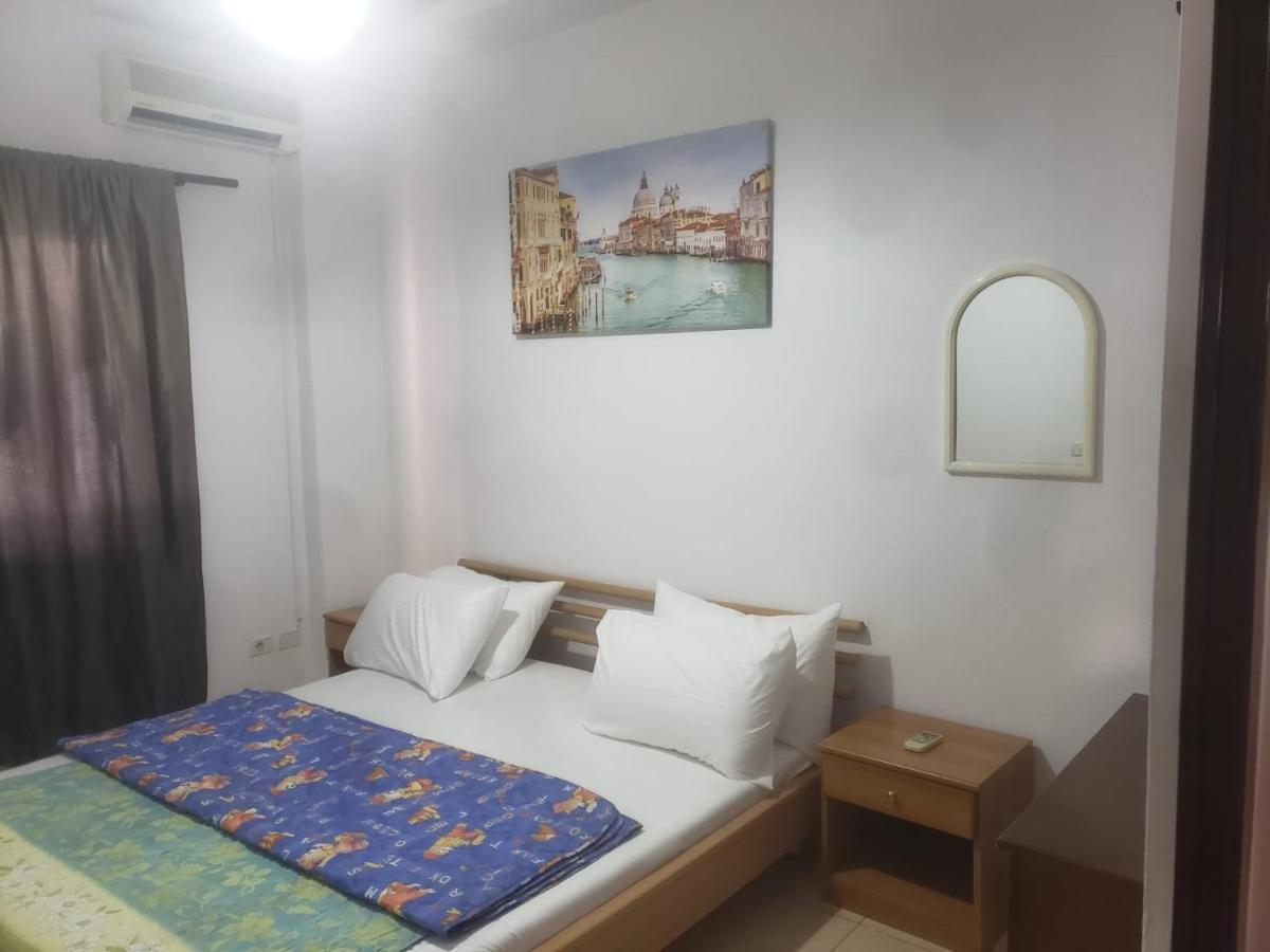 טיראנה Hostel Split Rock מראה חיצוני תמונה