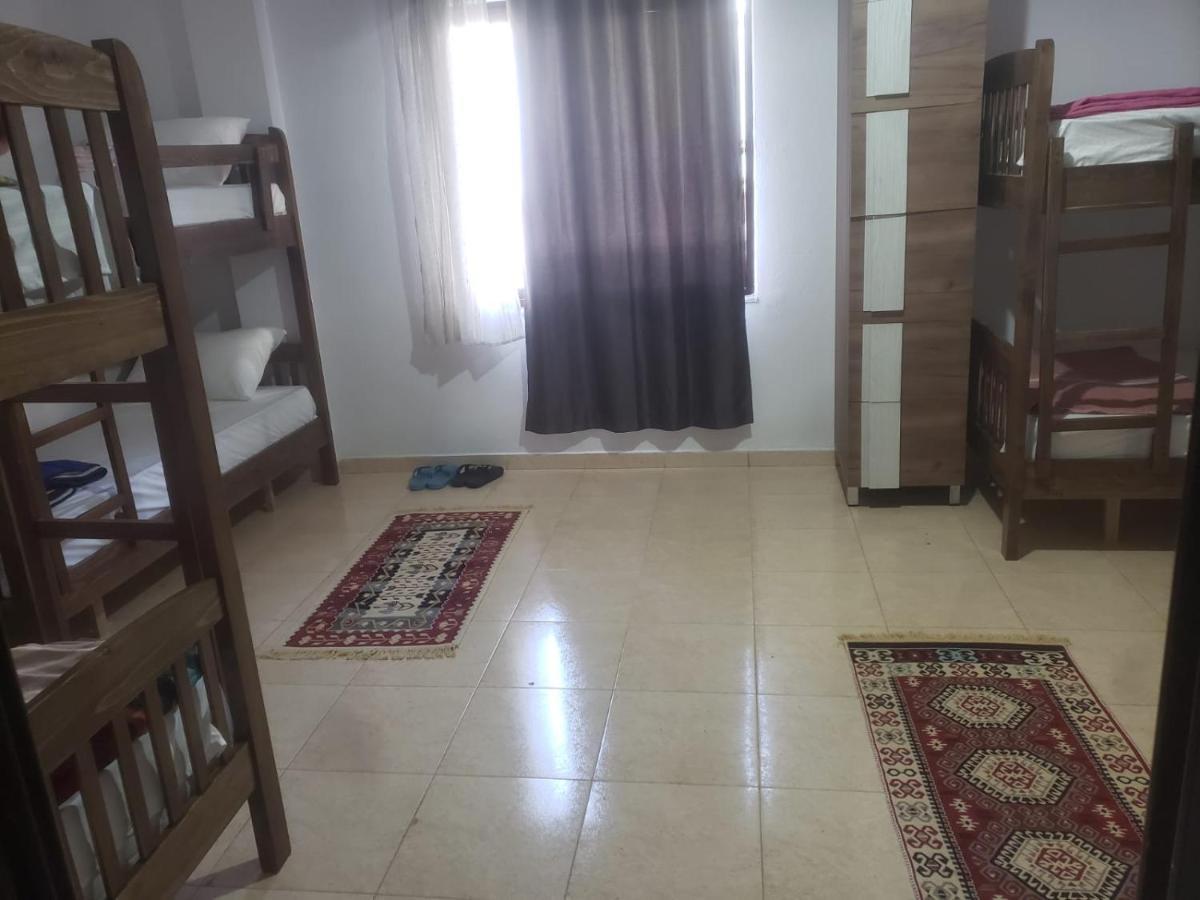 טיראנה Hostel Split Rock מראה חיצוני תמונה