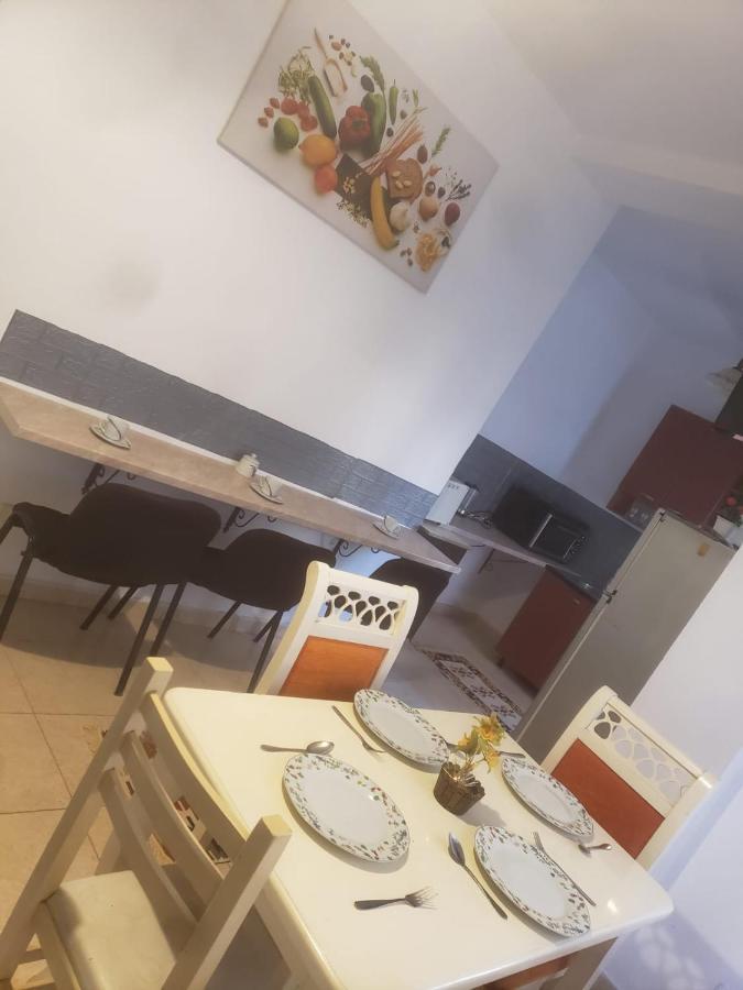 טיראנה Hostel Split Rock מראה חיצוני תמונה