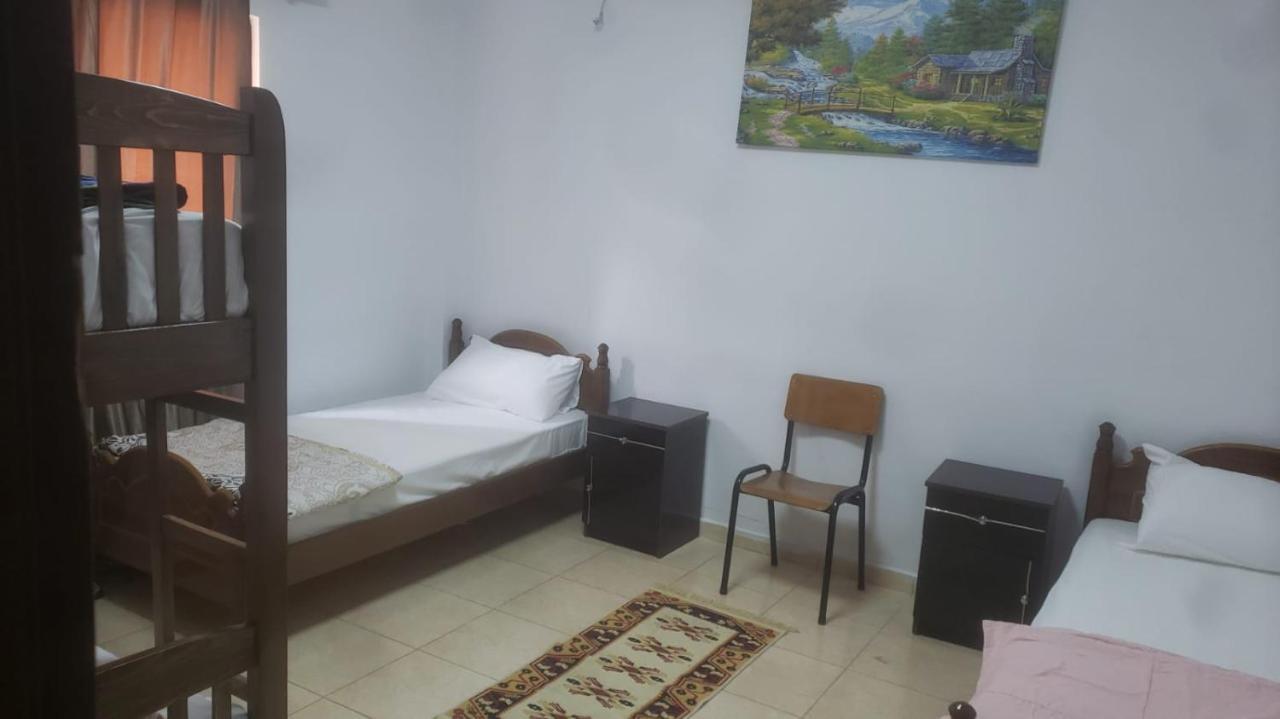 טיראנה Hostel Split Rock מראה חיצוני תמונה
