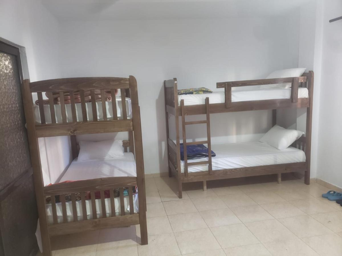 טיראנה Hostel Split Rock מראה חיצוני תמונה